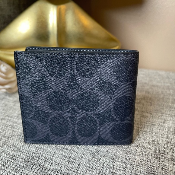 $79(NWT) Coach Men’s ID Billfold Signature C Varsity Bifold Wallet Denim Blue - Picture 3 of 5